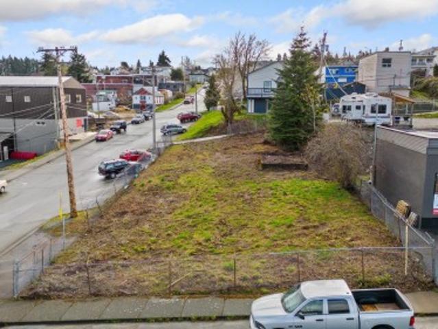 Land for sale in Clayoquot, British Columbia