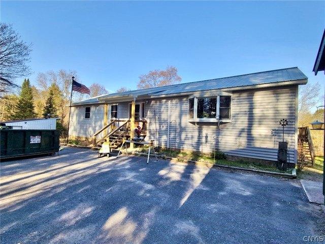 House for sale in Oneida, New York