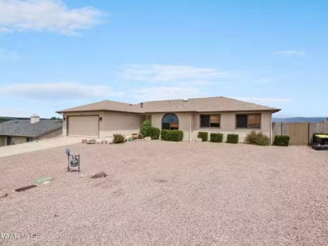 House for sale in Prescott Valley