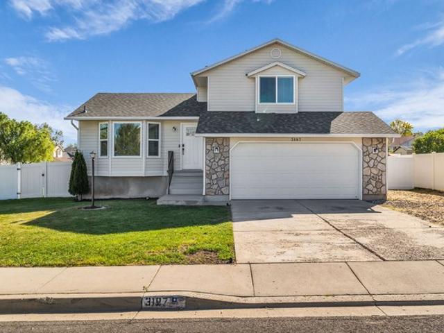 House for sale in West Valley City, Utah