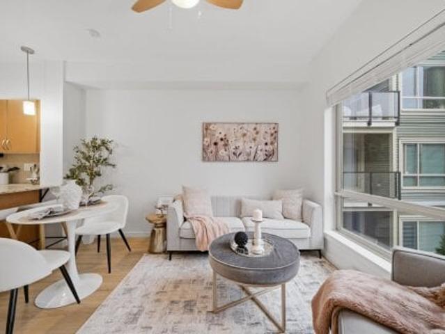 Apartment for sale in Surrey, British Columbia