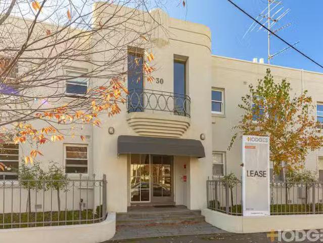 Apartment for rent in East Melbourne