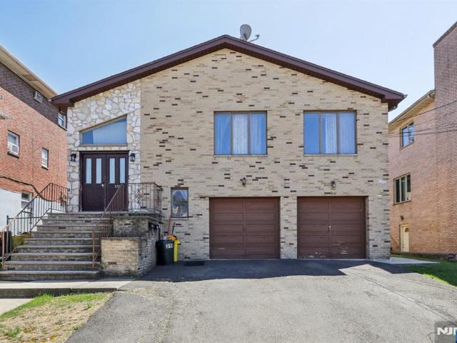 House for sale in Palisades Park, New Jersey