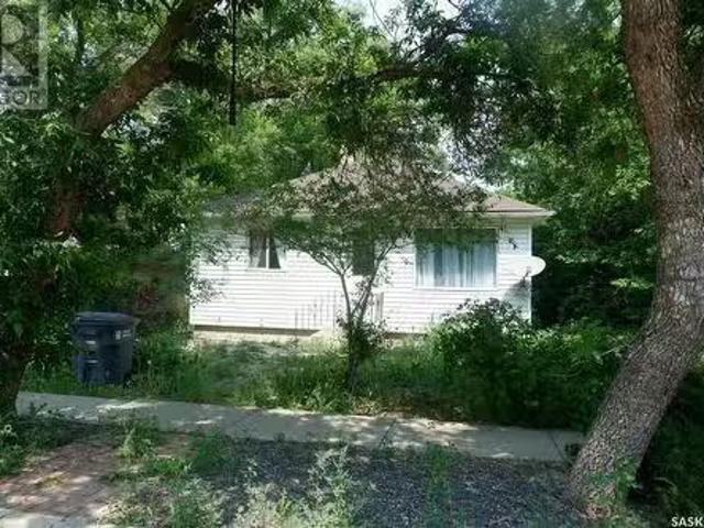 House for sale in Assiniboia, Saskatchewan