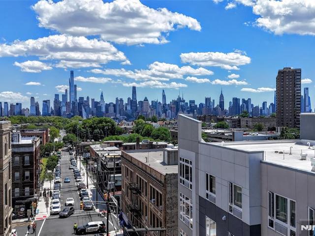 Condo for sale in Hudson, New Jersey
