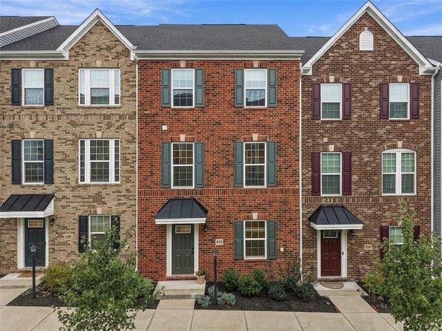 Townhouse for sale in Cranberry Twp, Pennsylvania