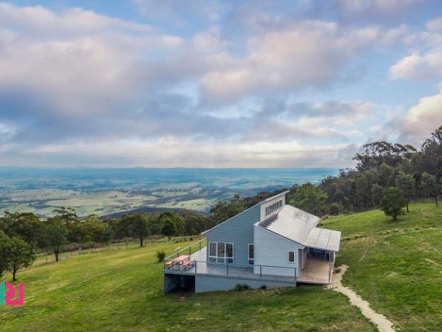 Cottage for sale in Locksley, New South Wales