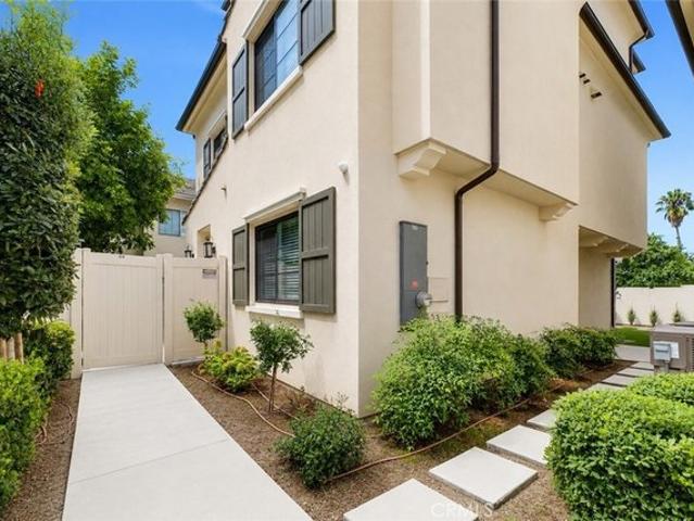 Townhouse for sale in Arcadia, California