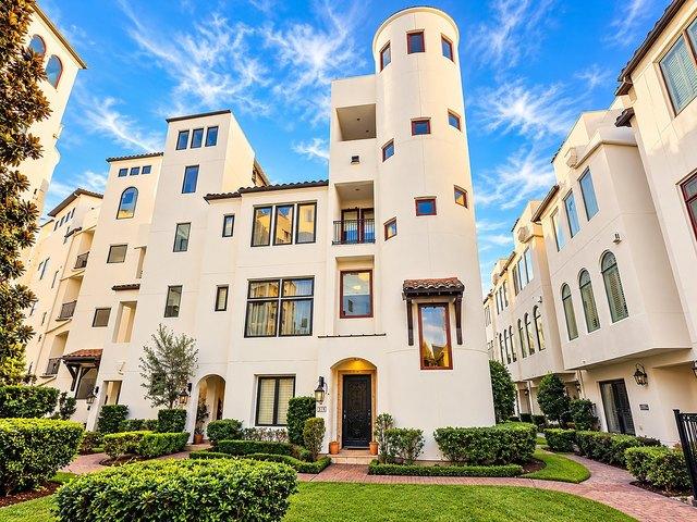 Townhouse for sale in Washington Avenue Coalition / Memorial Park, Houston