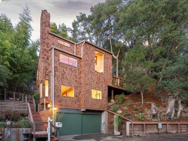 House for sale in Oakland, Alameda County