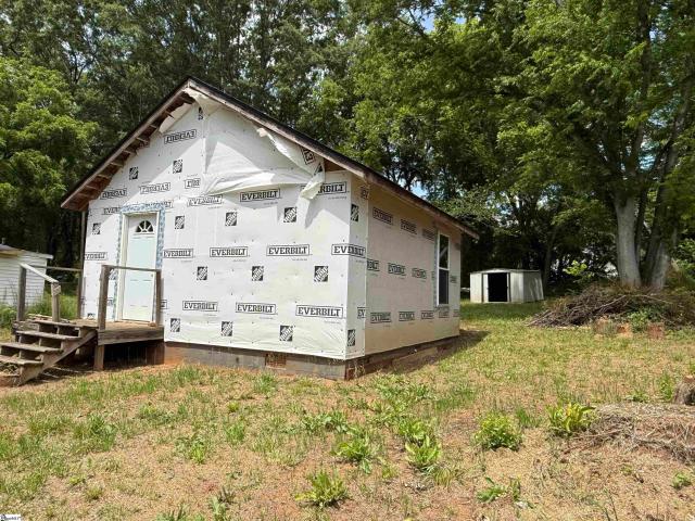 House for sale in Laurens, South Carolina