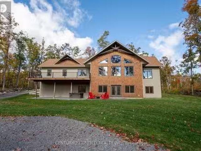House for sale in Methuen, Ontario