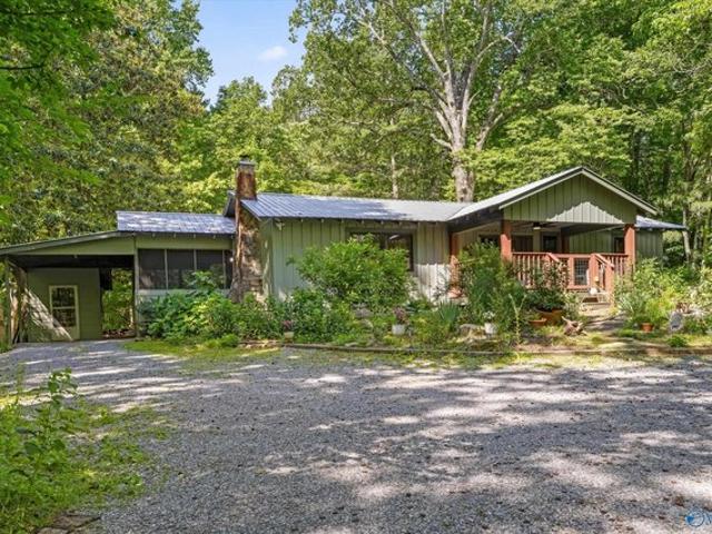 House for sale in Mentone, Alabama