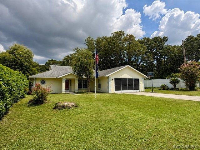 House for sale in Inverness, Florida