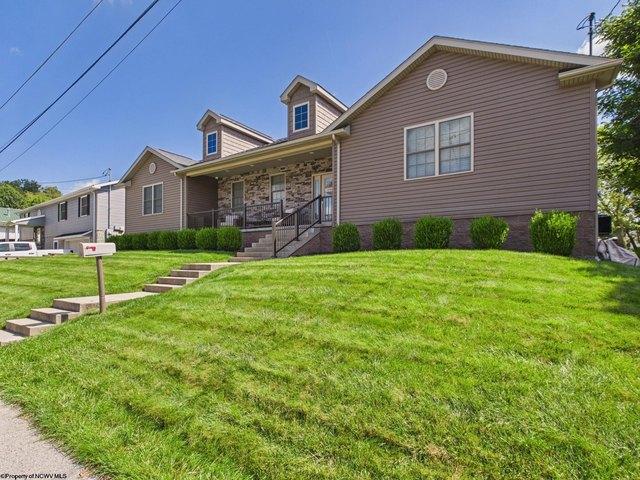 House for sale in Clarksburg, West Virginia