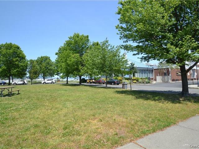 Condo for sale in Rockland, New York