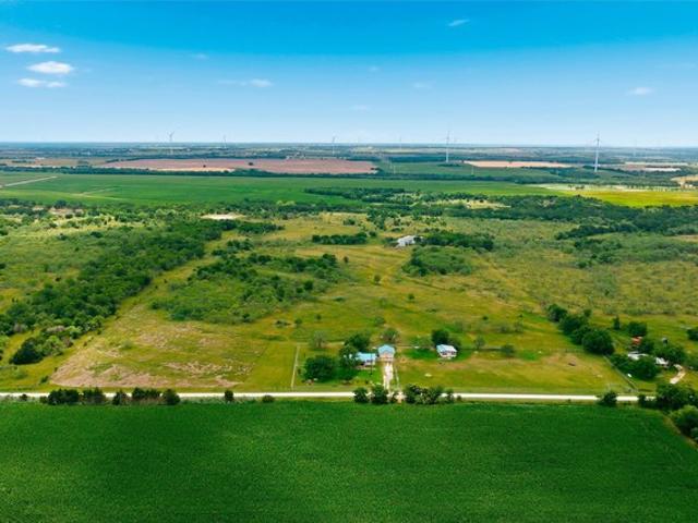 Land for sale in Mount Calm, Texas
