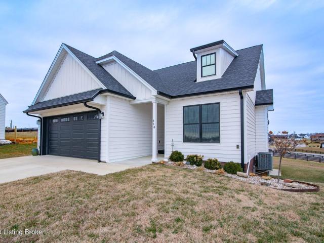 House for sale in Cecilia, Kentucky