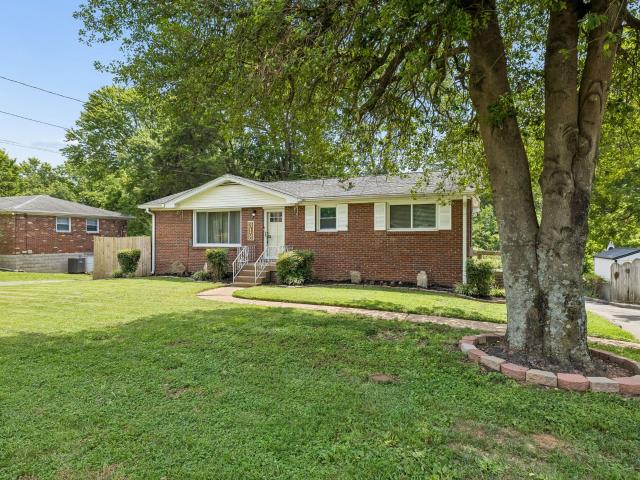 House for sale in Hermitage Hills, Nashville