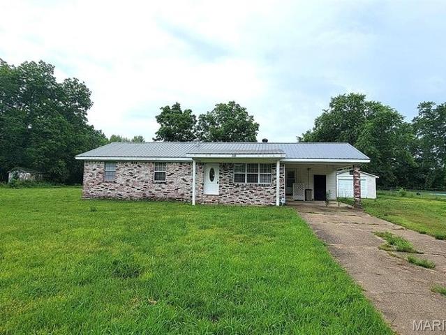 House for sale in Poplar Bluff, Missouri