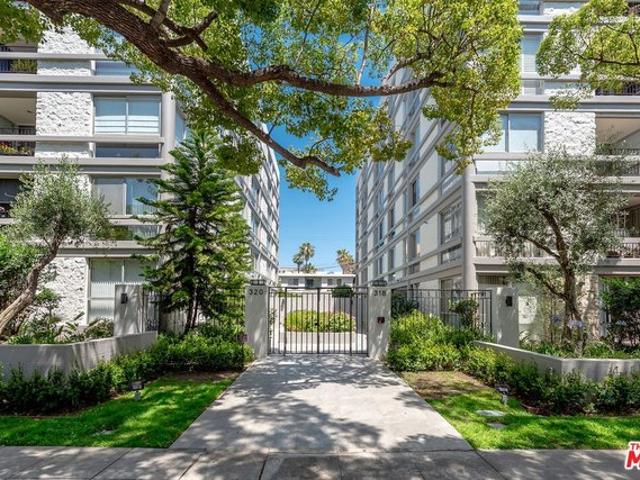 Condo for sale in Beverly Hills, California