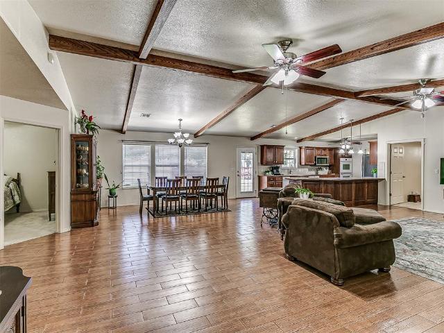 House for sale in Crescent, Logan County