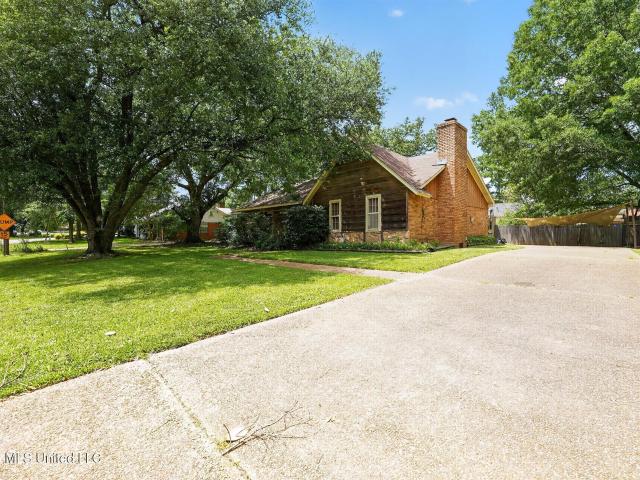 House for sale in Ridgeland, Mississippi