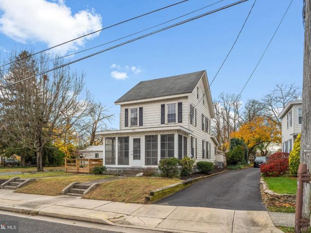 House for sale in Elmer, New Jersey