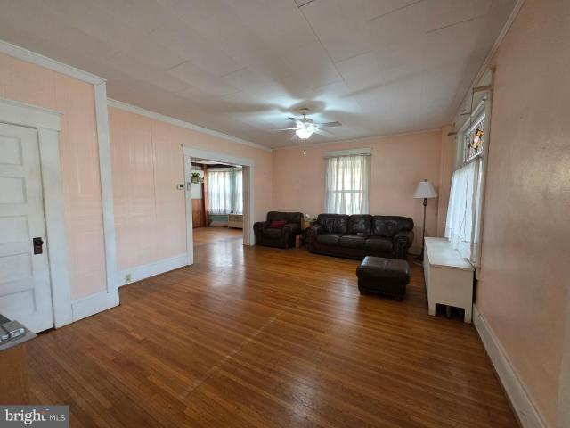 House for sale in Berkeley Springs, West Virginia