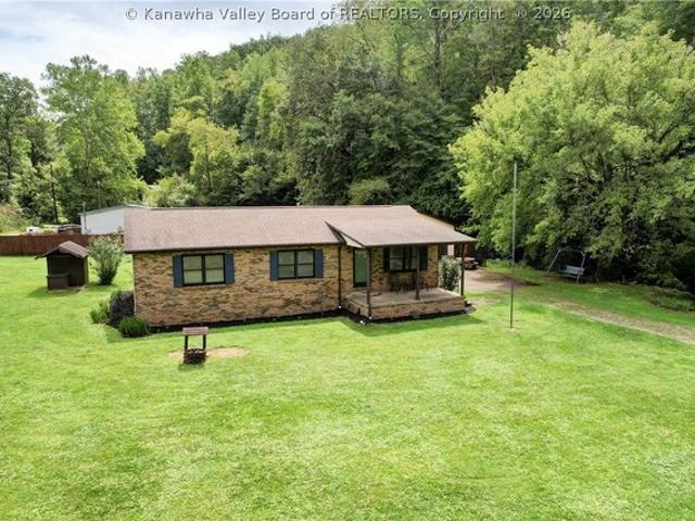 House for sale in Clendenin, West Virginia