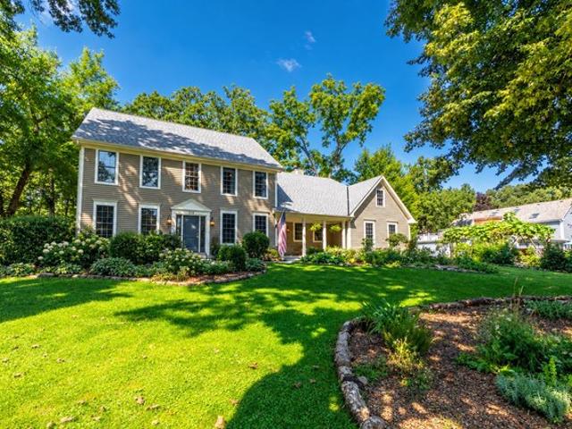House for sale in Batavia, Illinois