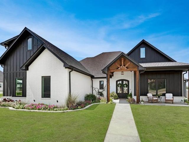 House for sale in Bullard, Smith County