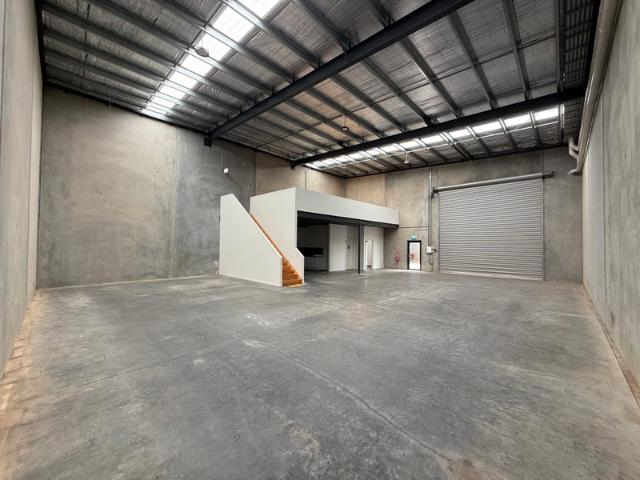Warehouse for rent in Melton, Melbourne