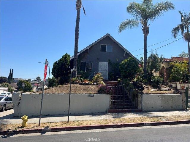House for sale in East Los Angeles, Canoga Park