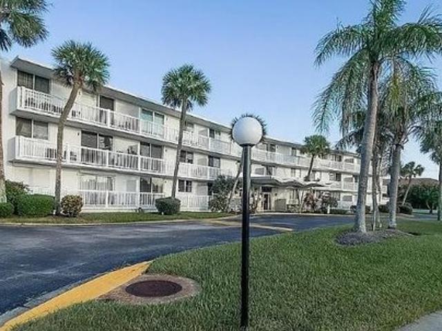 Condo for sale in Cocoa Beach, Florida