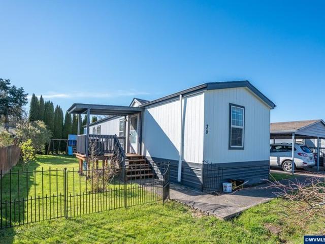 House for sale in Oregonia