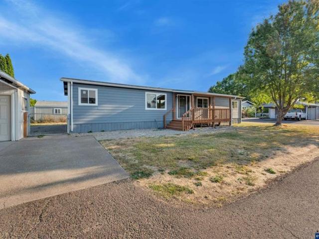 House for sale in Oregonia