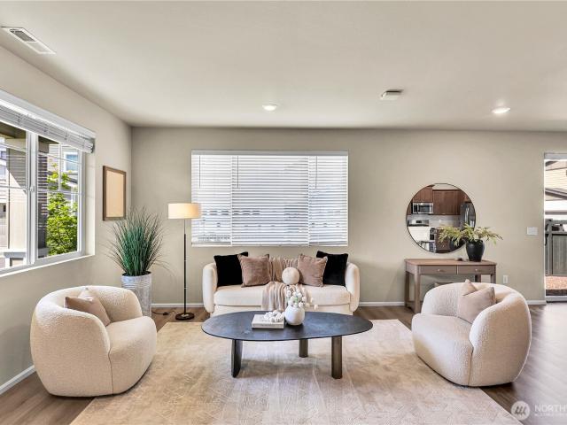 House for sale in Black Diamond, Washington