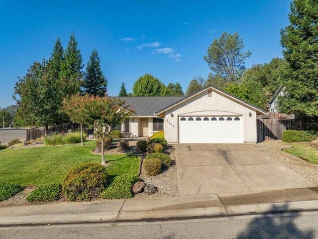 House for sale in Windsor Estates, Shasta Lake
