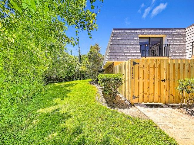 Townhouse for sale in Stuart, Florida
