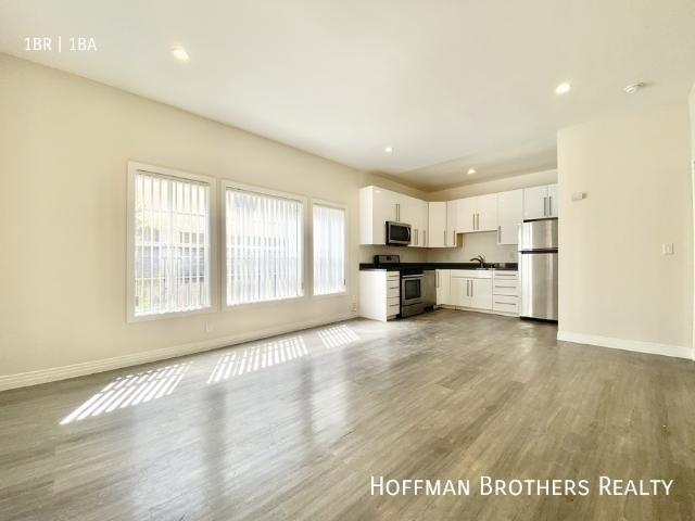 Apartment for rent in Canoga Park, California