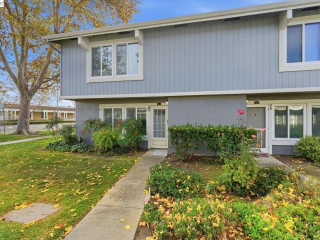 Townhouse for sale in Pleasanton, California