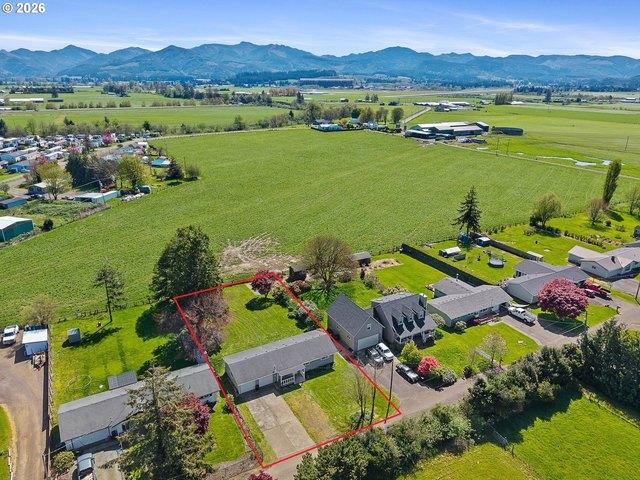 House for sale in Oregonia