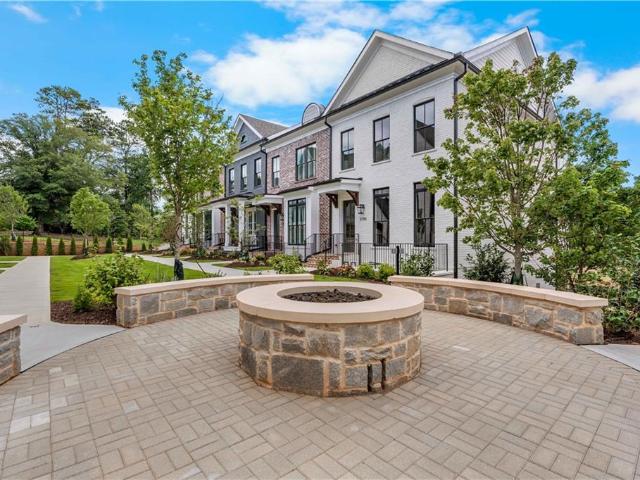 Townhouse for sale in Alpharetta, Georgia