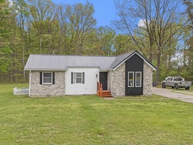 House for sale in Scottsburg, Indiana
