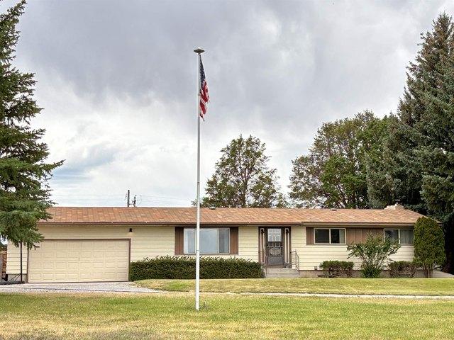 House for sale in Power, Idaho