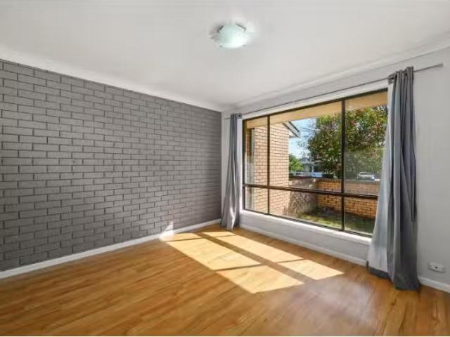 Condo for rent in Bowen, Orange