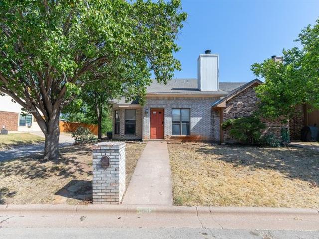 Townhouse for sale in Taylor, Texas