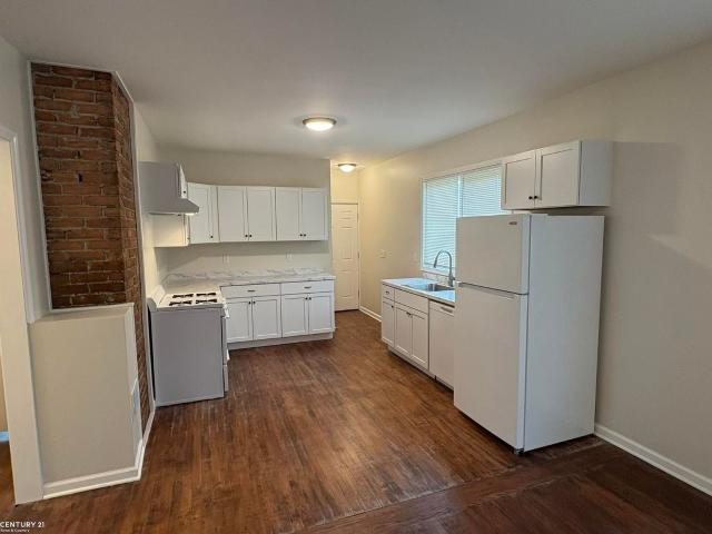 Duplex for rent in Detroit