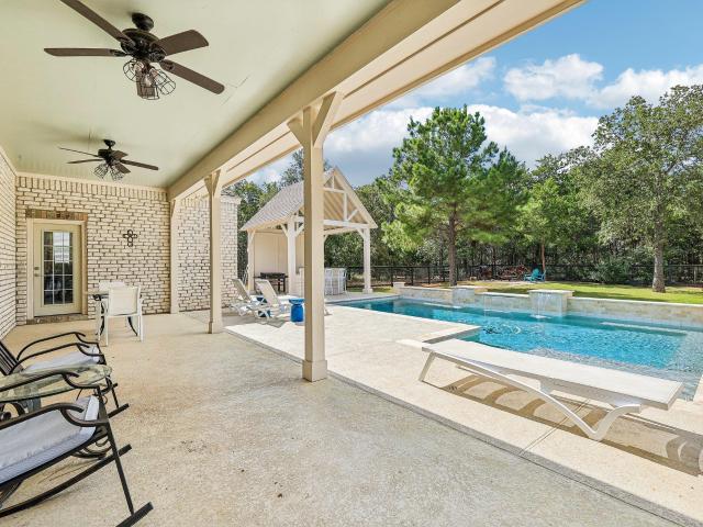 Farm for sale in Paige, Texas